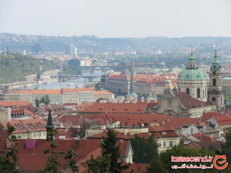 راهنمای سفر آسان به اتریش و جمهوری چک (سفرنامه)