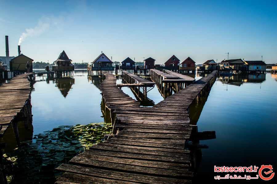 خانه های روی آب دریاچه بوکودی  ‏