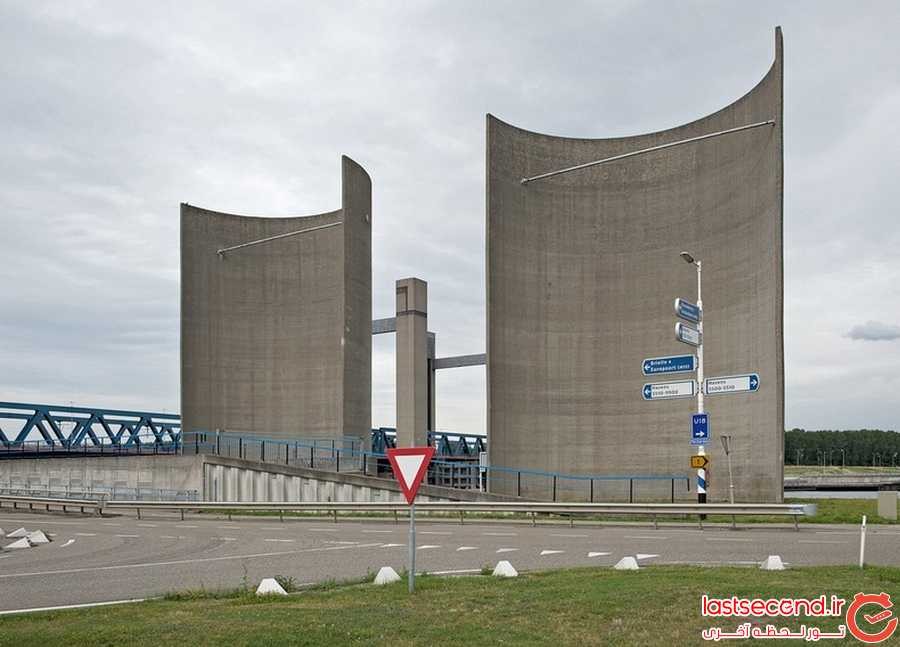 جاذبه ای عجیب به نام دیوار باد در هلند