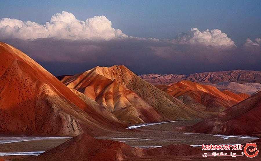 آلاداغ لار، کوهای رنگین کمانی ماهنشان