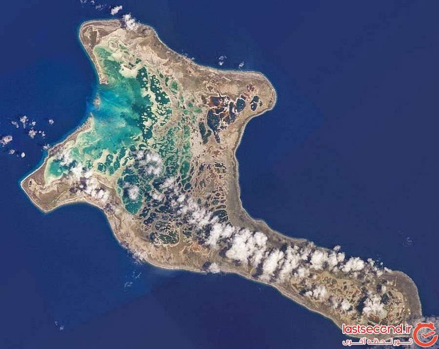 جزیره ی کریماتی ، بخشی از جمهوری کریباتی یکی از معدود جزایر مسکونی است که می توان آمدن سال جدید را پیش از هر کس دیگری در آن تجربه نمود.