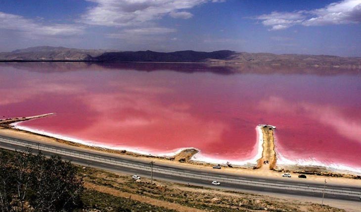 ‏ مهارلو ، دریاچه نمک به رنگ خون در شیراز