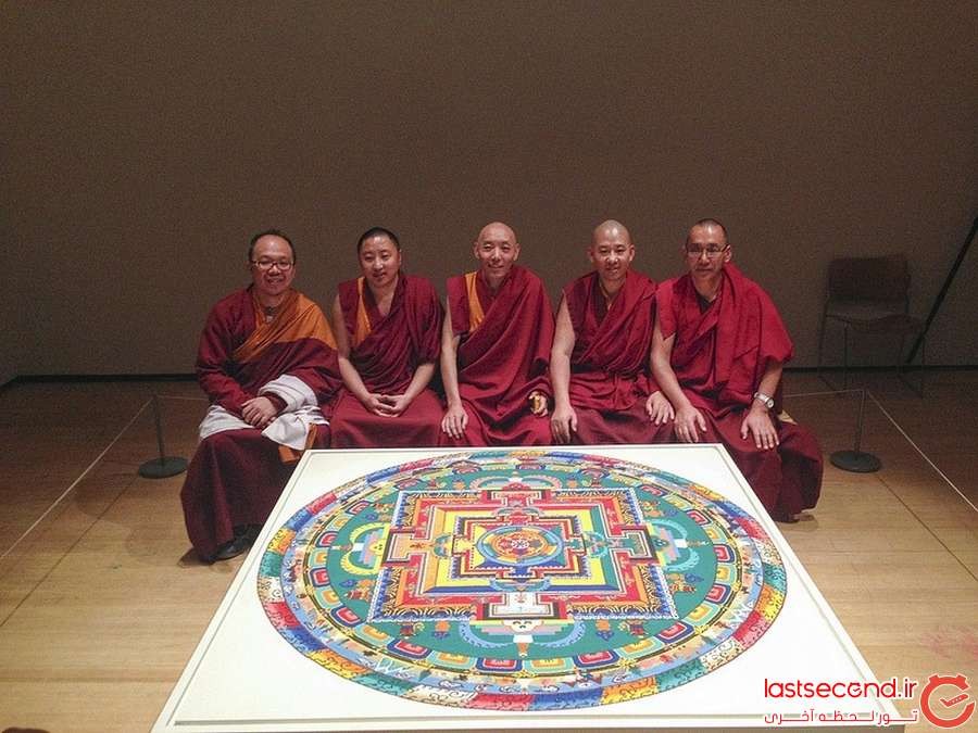 ماندالا : هنر نقاشی تبتی با ماسه