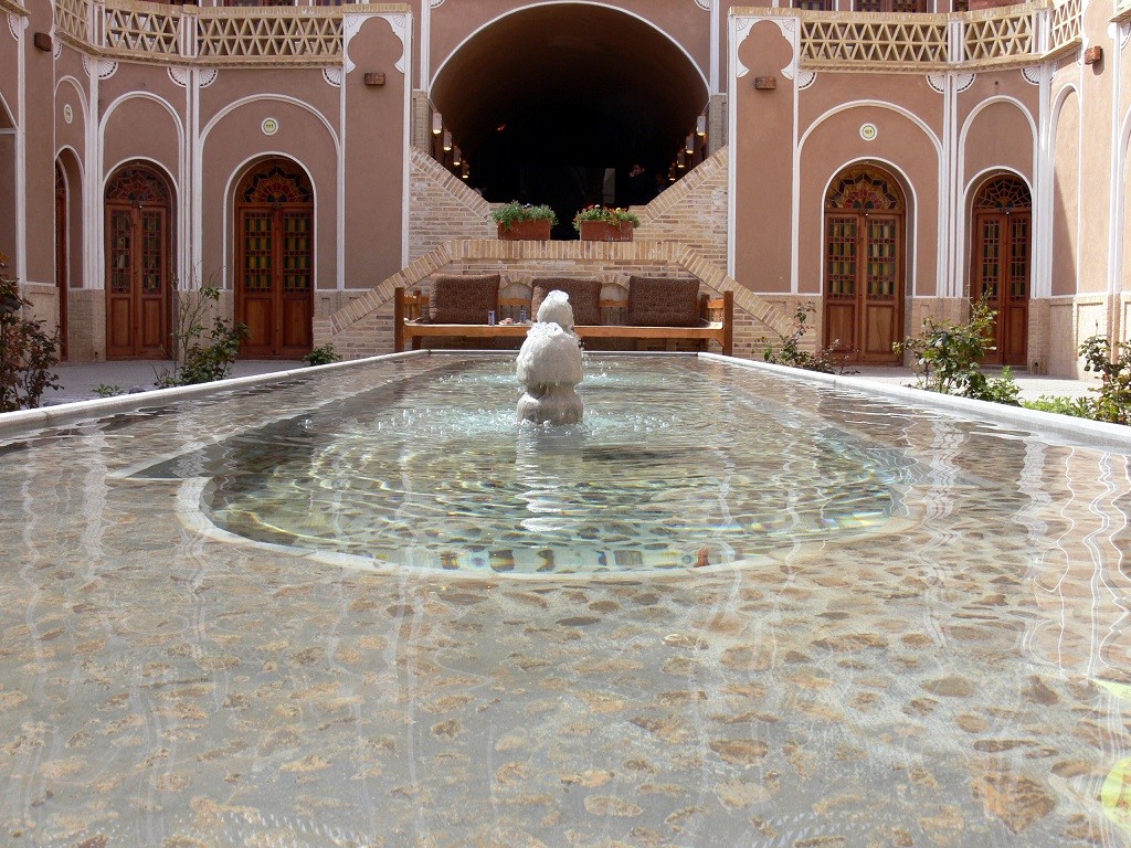 hotel carvansaray yazd (2).jpg