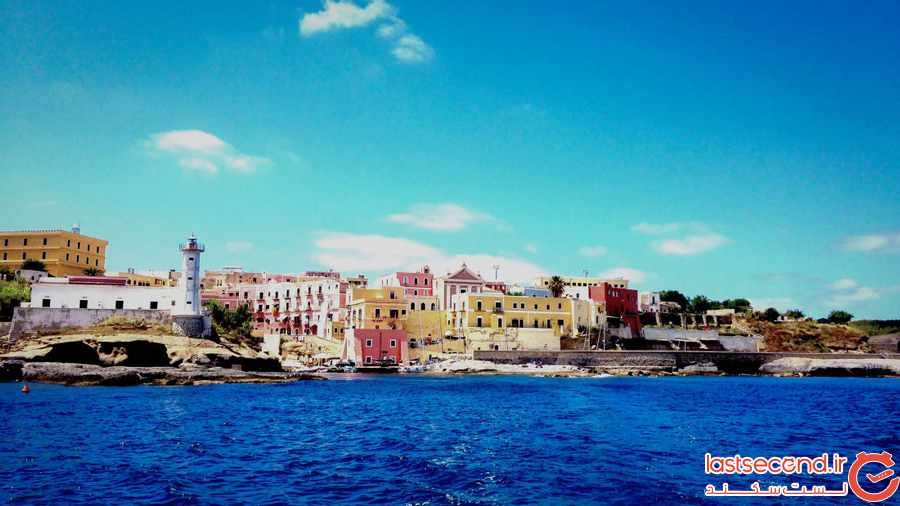 ونتوتن (‏Ventotene‏ ) ، جزیره ای دورافتاده در ایتالیا ‏