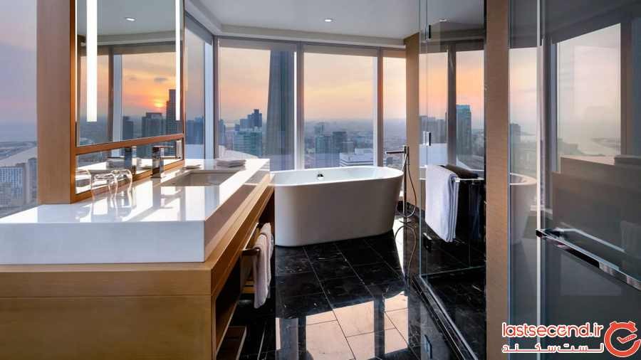 ده تا از حمام های موجود در بزرگ ترین هتل ها در سراسر جهان که دارای منظره ی عالی هستند.