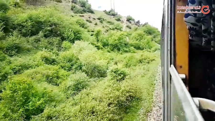 یک روز در مسیر قطار تهران ساری