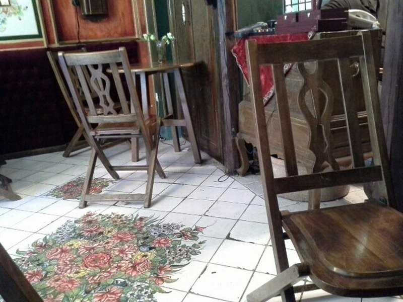 Firouz Sherbat Cafe (9).jpg