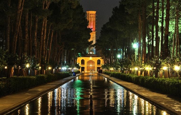 Dowlat Abad Garden (3).jpg