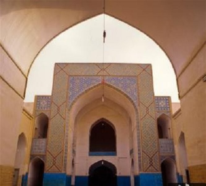 Amir Chakhmaq Complex (8).jpg