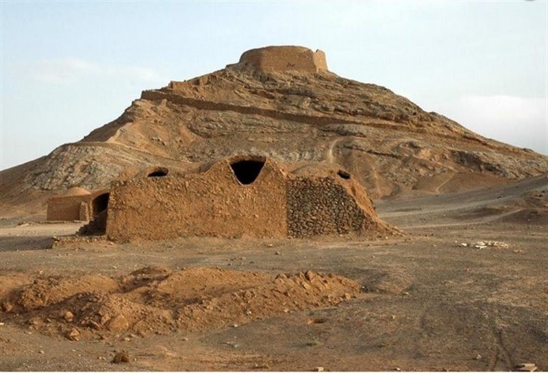 Tower of Silence Yazd (11).jpg