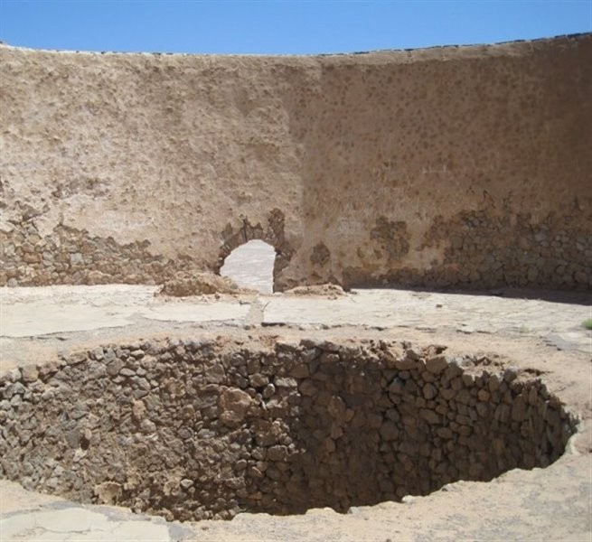Tower of Silence Yazd (7).jpg