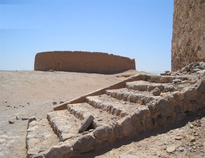 Tower of Silence Yazd (6).jpg