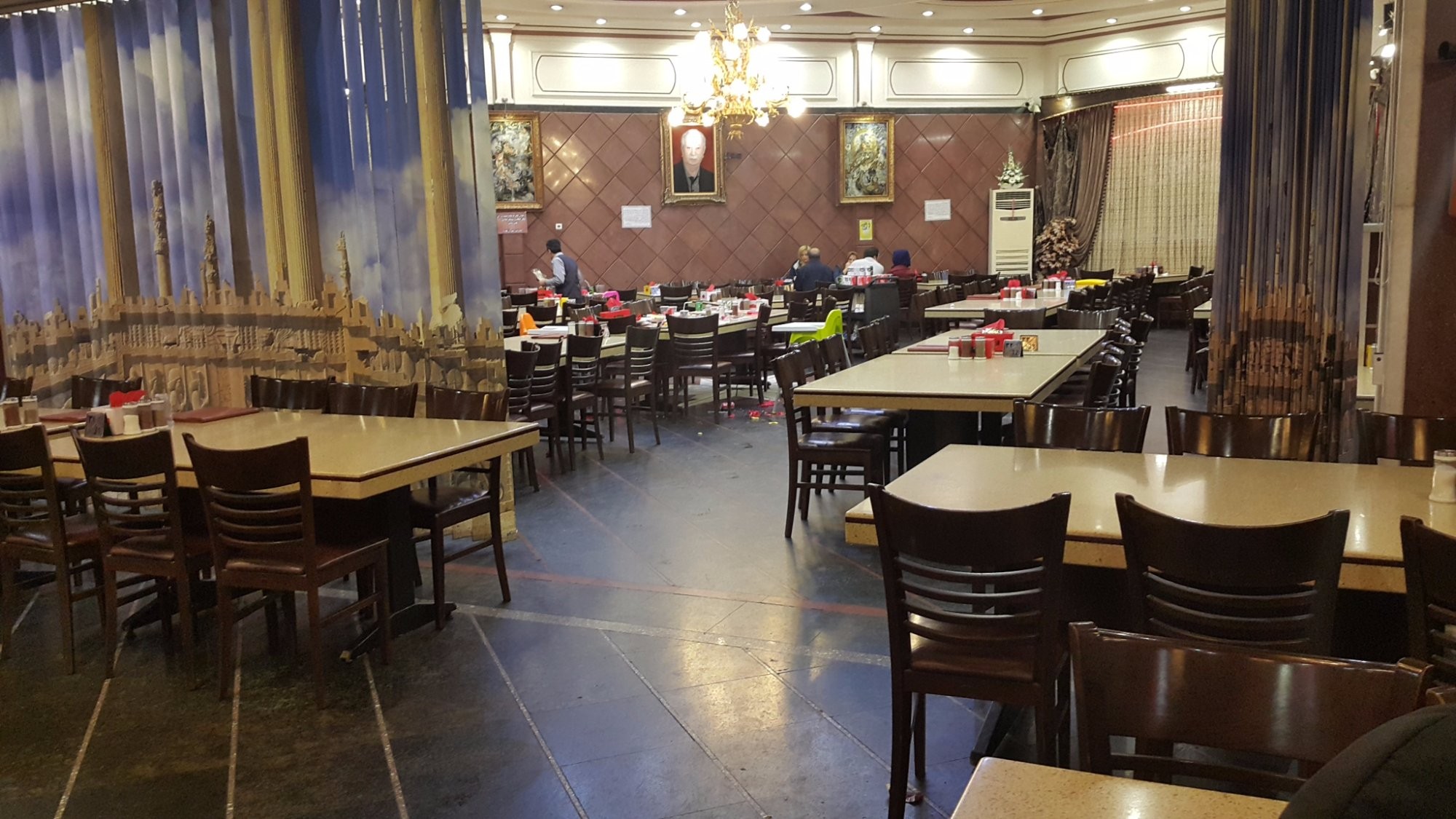 Moharam Restaurant (3).jpg