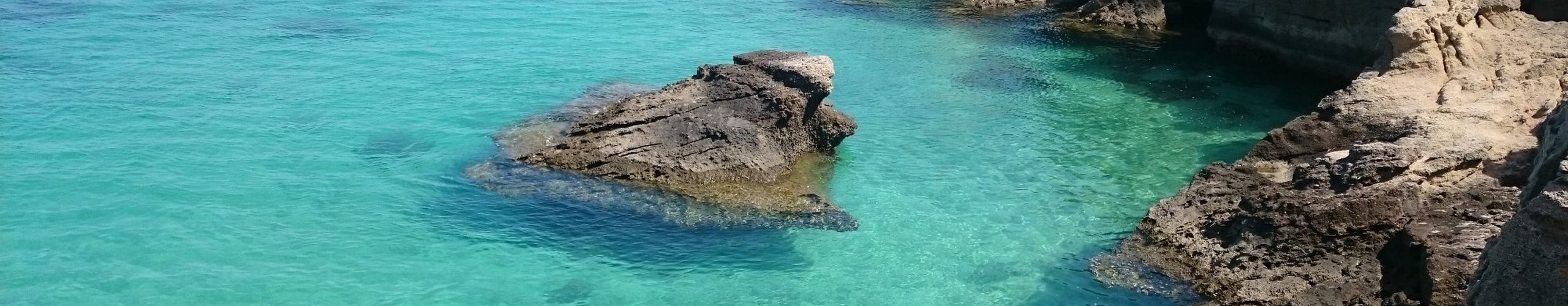 Hengam Island (2).jpg
