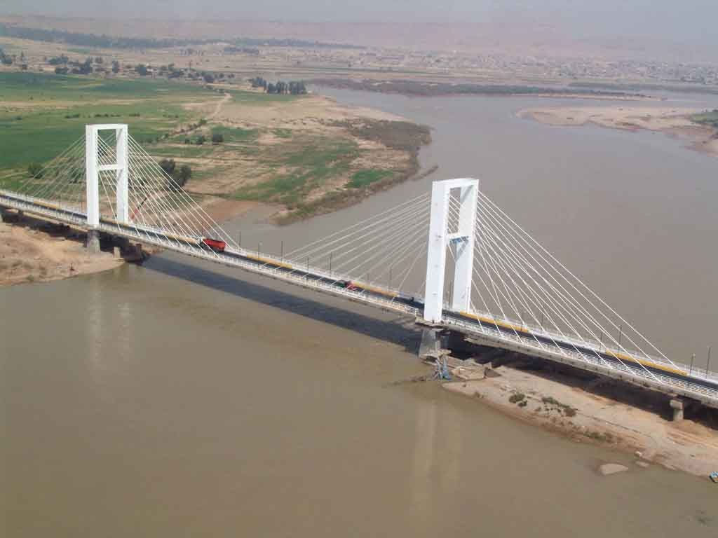 Ghadir Bridge Ahvaz (10).jpg