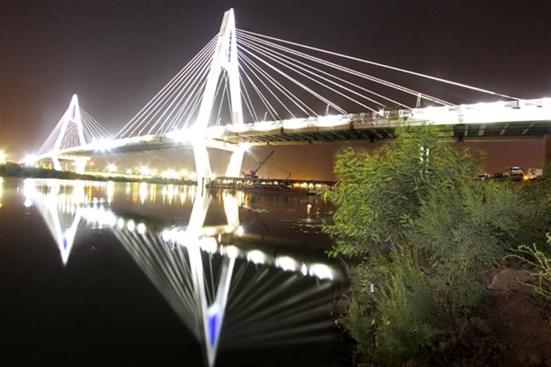 Ghadir Bridge Ahvaz (2).jpg