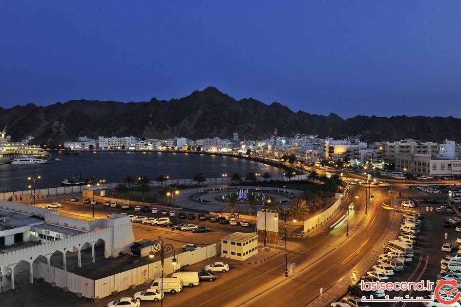 مسقط، تاج پادشاهی عمان