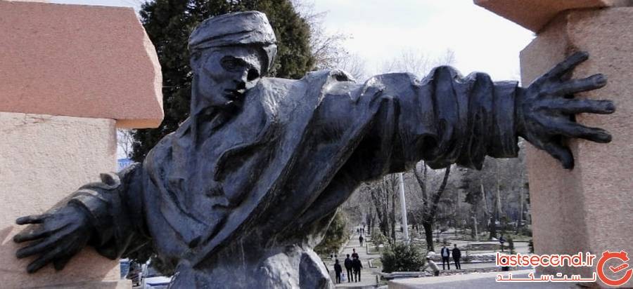 یادبود صدرالدین عینی پایتخت تاجیکستان