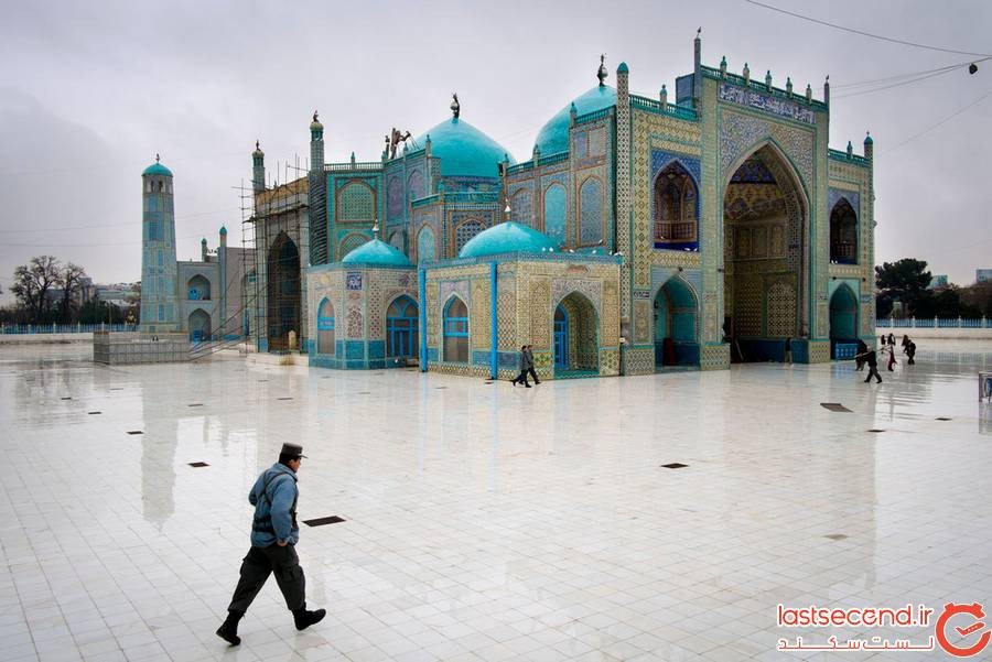 مسجد آبی مزار شریف