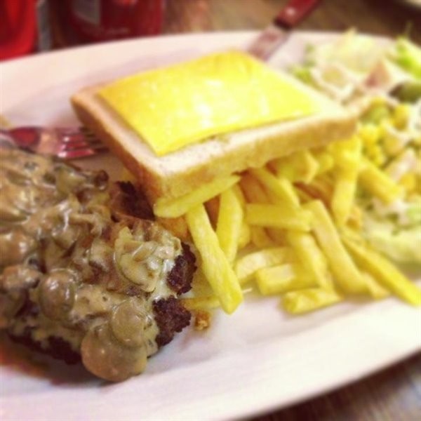 Patineh Fast Food (1).jpg