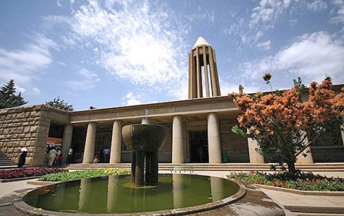 Avicenna Mausoleum (7).jpg
