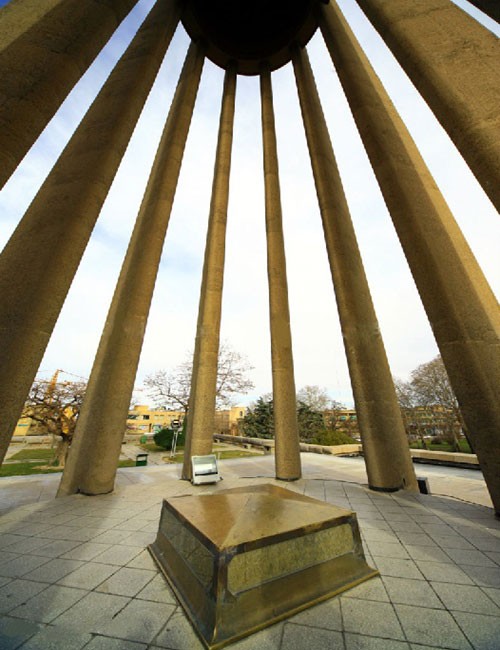Avicenna Mausoleum (9).jpg