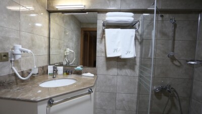 هتل لاینف کرنر