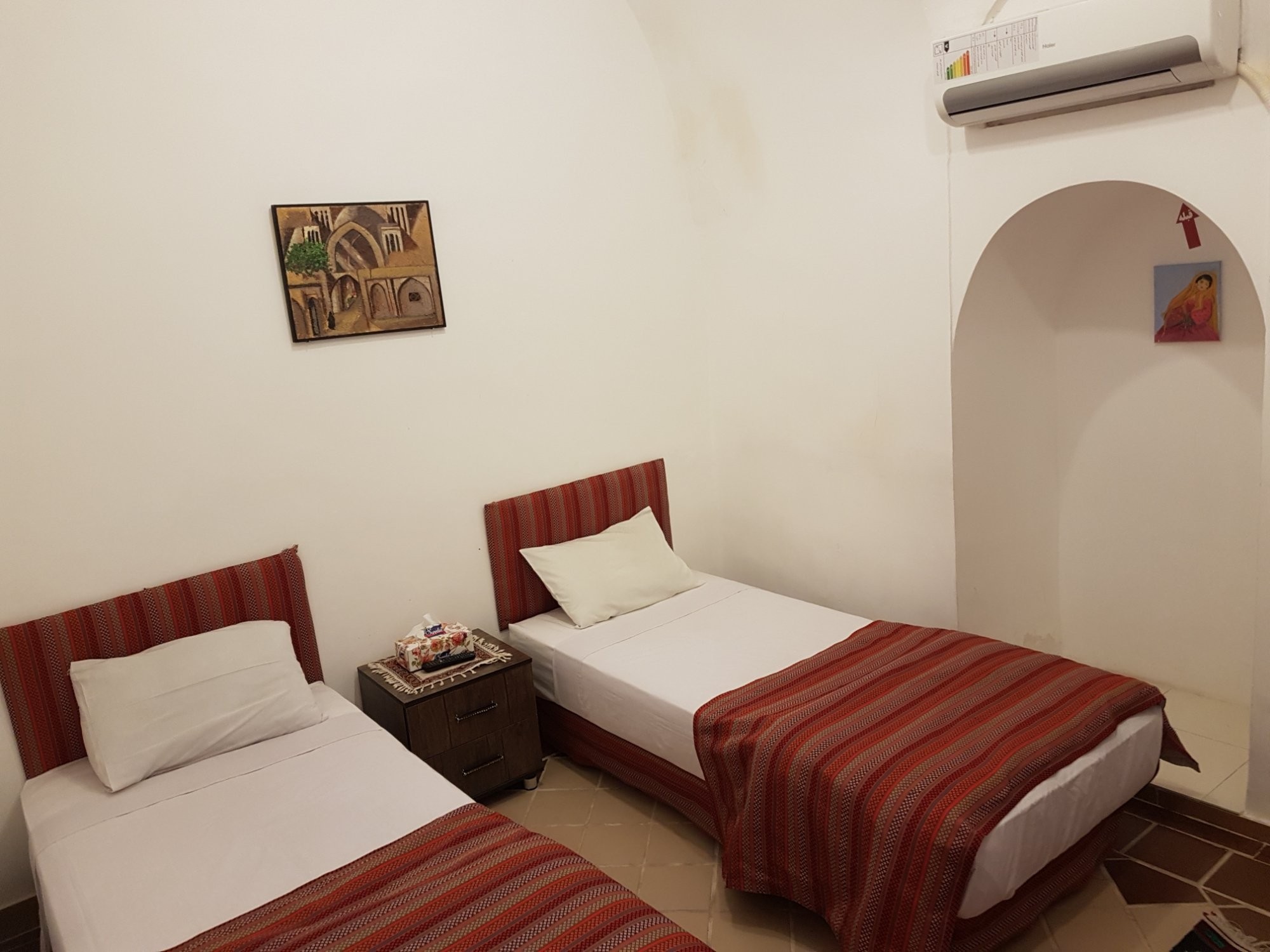 negin-traditional-hotel.jpg