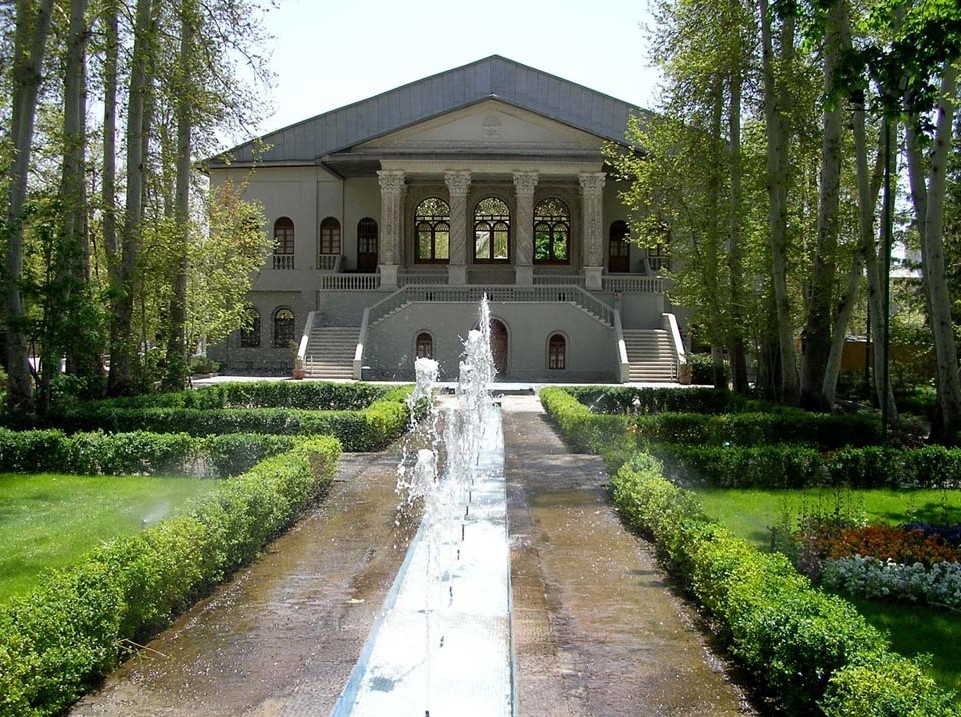Bagh Ferdows Garden (7).jpg