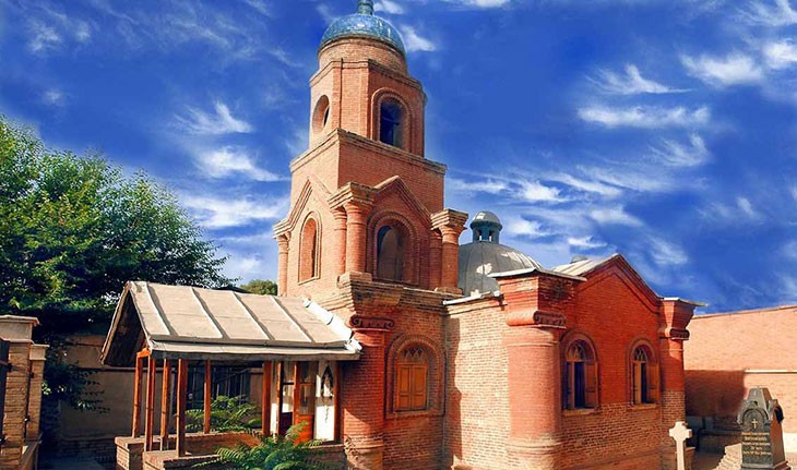 کلیسای کانتور، یادگار جنگ جهانی در میانه قزوین