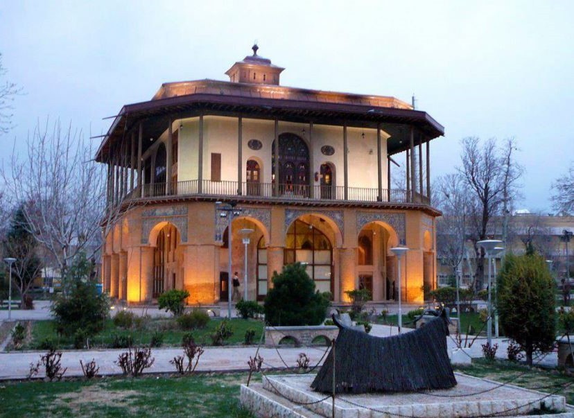 Chehel Sotoun Museum Palace Qazvin (3).jpg