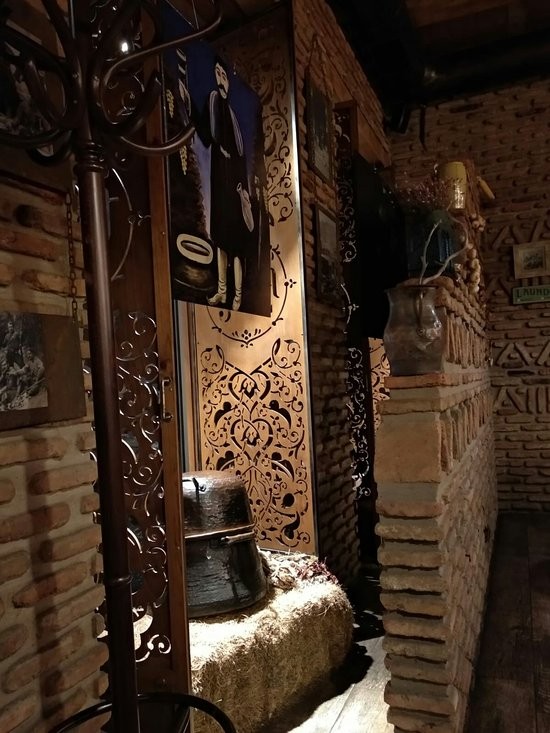 Tabla Saloon Restaurant (5).jpg