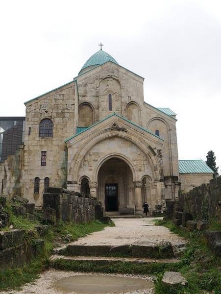 Bagrati Cathedral (5).jpg
