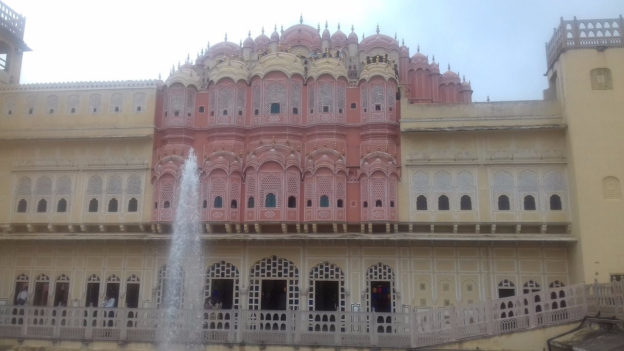 Hawa mahal (3).jpg