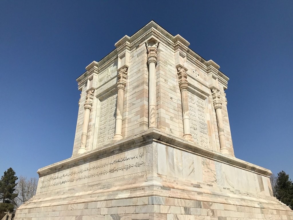 Tomb of Ferdowsi (14).jpg