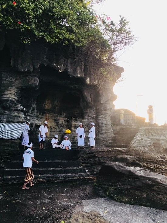 Tanah Lot Temple (10).jpg