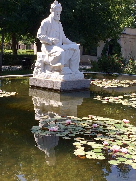 Tomb of Ferdowsi (6).jpg