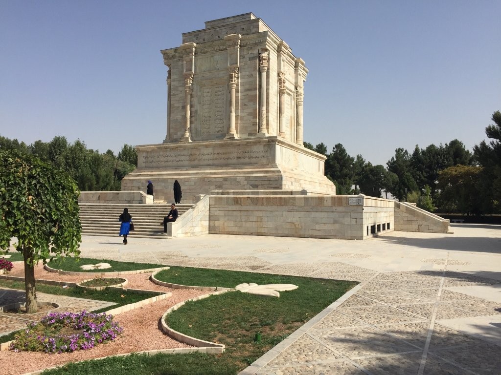 Tomb of Ferdowsi (11).jpg