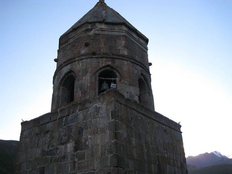 Gergeti Trinity Church (4).jpg