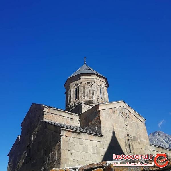 Gergeti Trinity Church (8).jpg