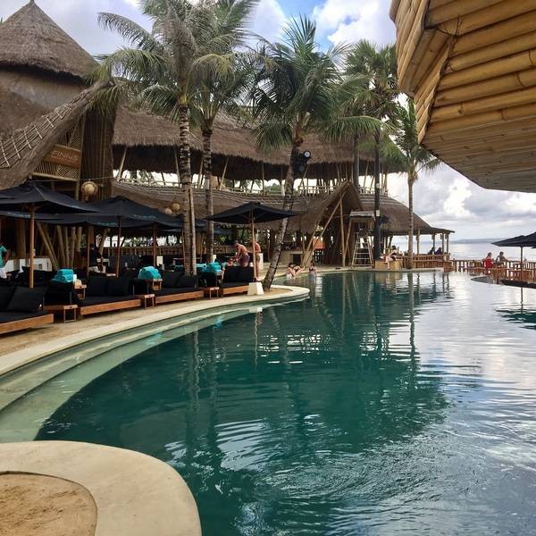 Finns Beach Club (14).jpg