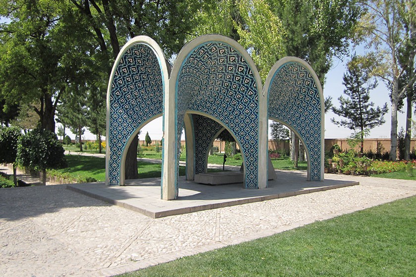 Tomb Kamal Ol Molk (6).jpg