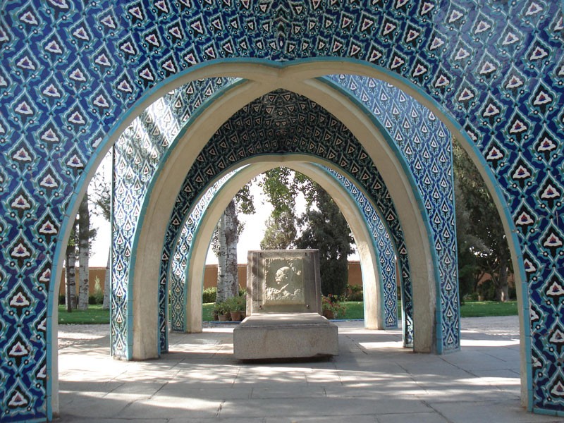 Tomb Kamal Ol Molk (2).jpg