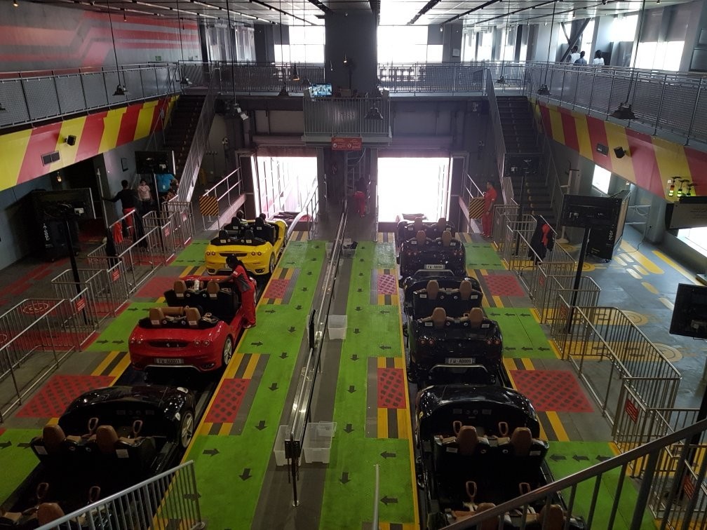 Ferrari World Abu Dhabi (8).jpg