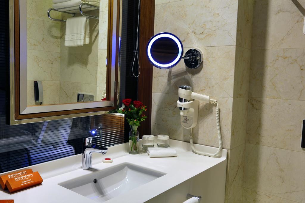 Steigenberger Airport Hotel Istanbul-23.jpg