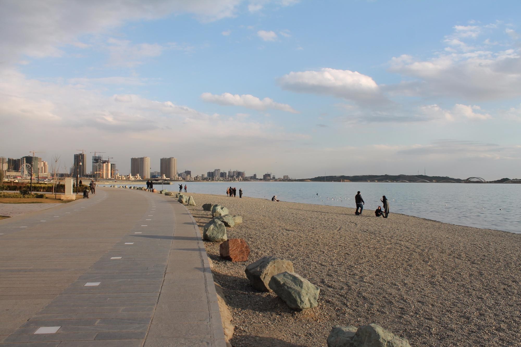 Khalij Fars Lake (1).jpg