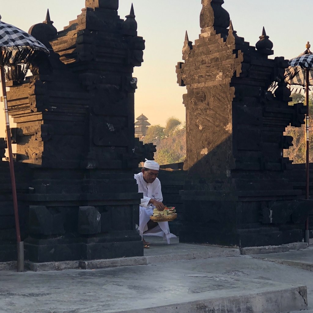 Uluwatu Temple (3).jpg