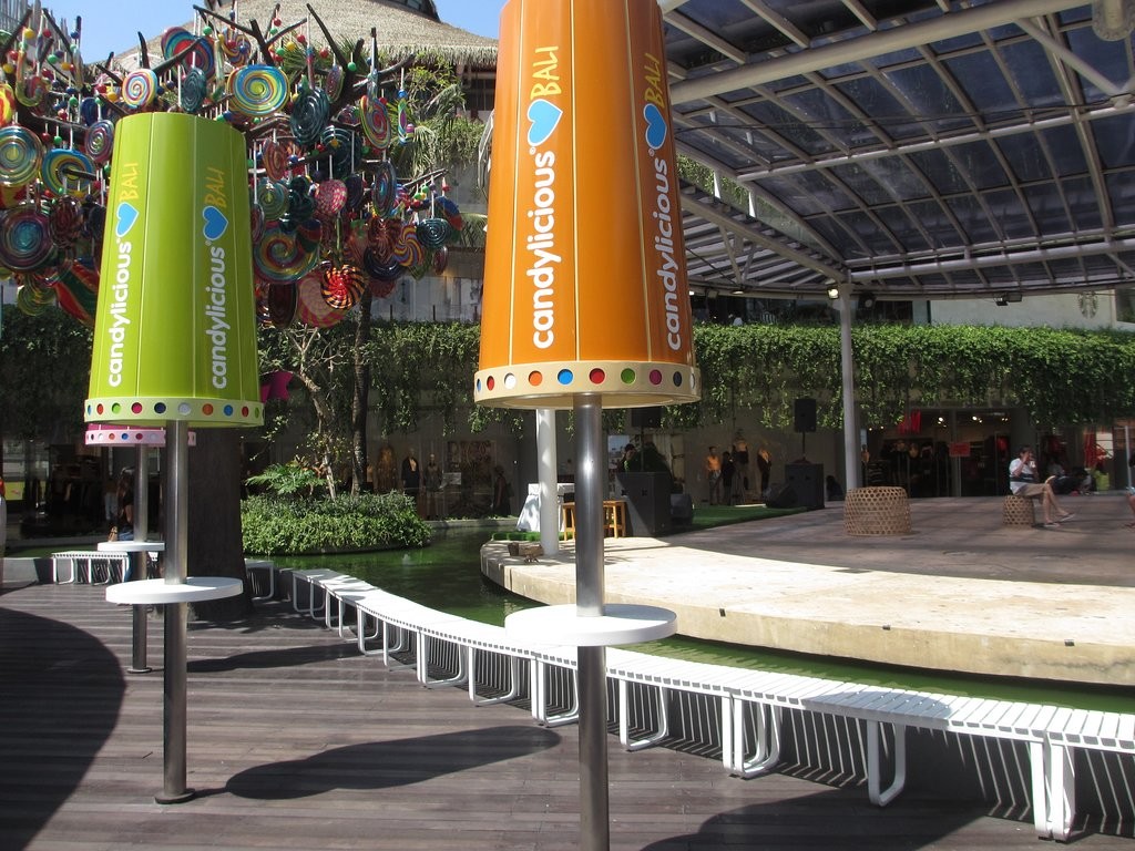 Beachwalk Shopping Center (2).jpg