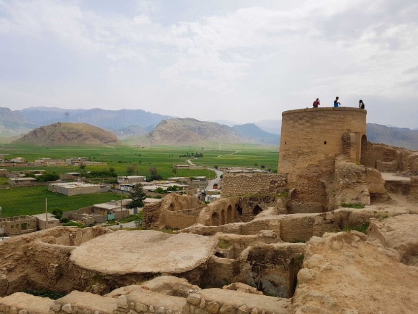 قلعه تاریخی تل، قلعه تل، باغ ملک، ایران | لست سکند